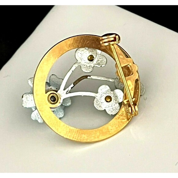 Vintage Pin Gold Tone Enamel Simulated Pearl Crystal Accents Classic Retro 3K - Picture 2 of 2